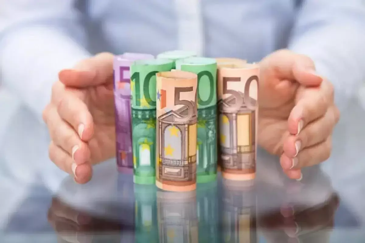 Курс евро и доллара в обменниках Астаны и Алматы 21 ноября 2025