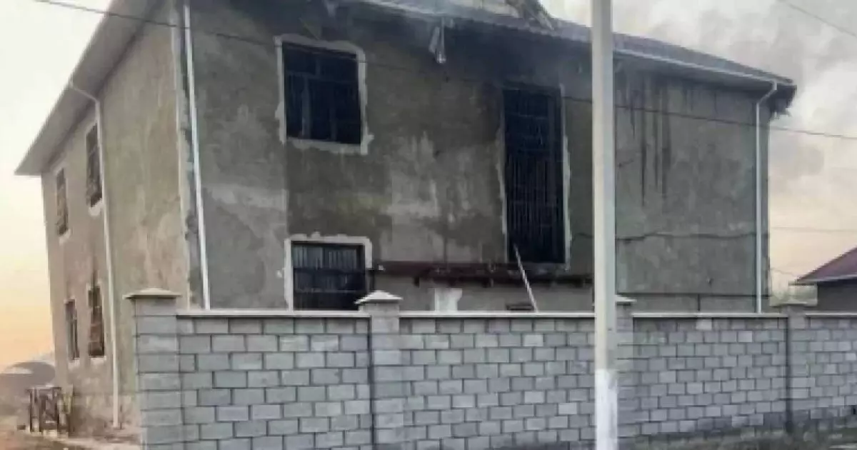  Жетісайда өрттен зардап шеккен екінші адам Шымкентке жеткізілді 