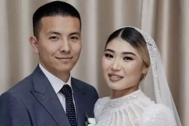 «Бізбен екі апта ғана тұрды»: Марқұм фельдшердің күйеуі әйеліне жантебірентер жазба арнады