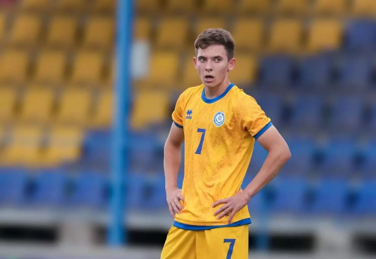 «Қазақпын». Жас футболшы өзінің ұлтына қатысты пікірталасқа нүкте қойды