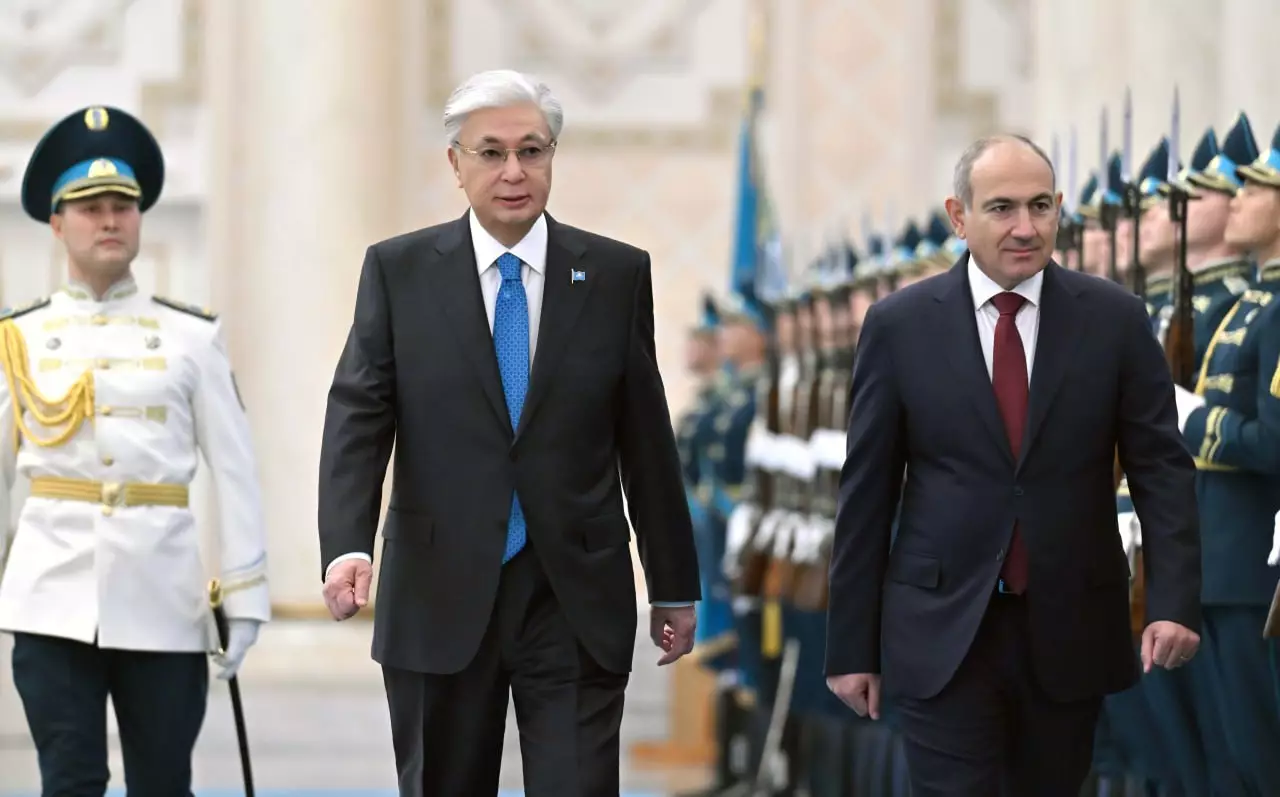 Ақордада Армения премьер-министрін ресми қарсы алды