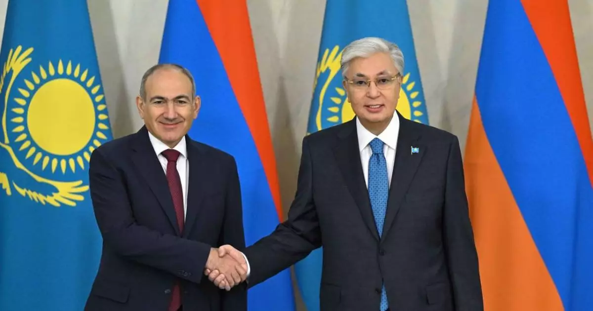  Мемлекет басшысы Армения Премьер-министрімен келіссөз жүргізді 