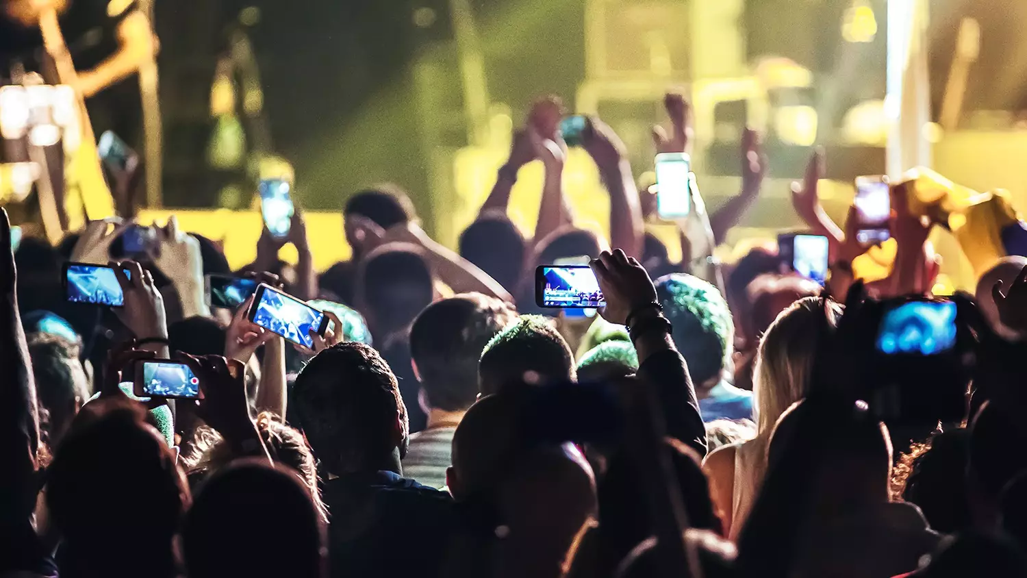 Цифровая нагрузка растет: как операторы ускоряют строительство мобильных сетей