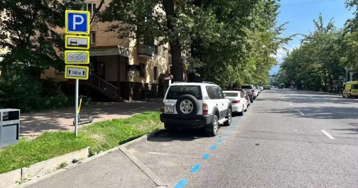  Частные платные парковки отменят в Алматы и Астане 