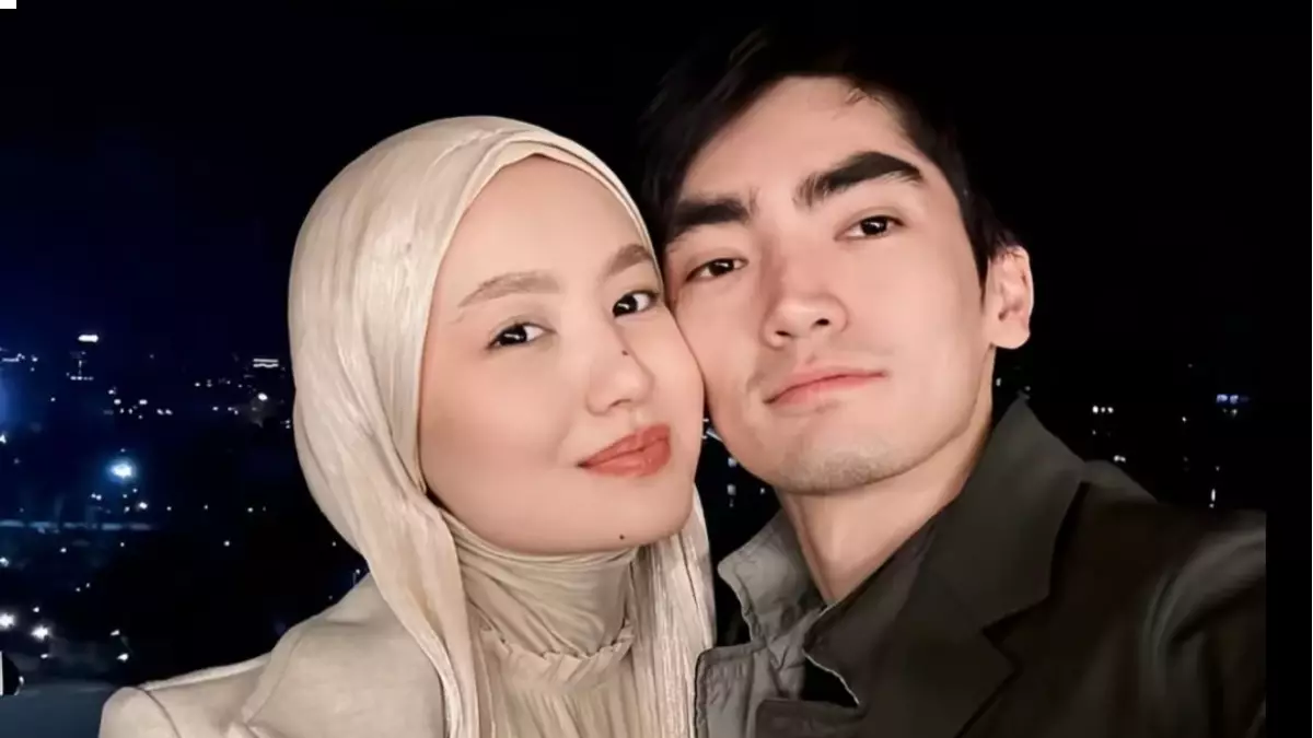 Сәкен Майғазиевтің келіні "қара жамылып" жұрттан оңбай ұрыс естіді (ФОТО)