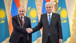 Қазақстан Президенті Армения премьер-министрін "Алтын Қыран" орденімен марапаттады