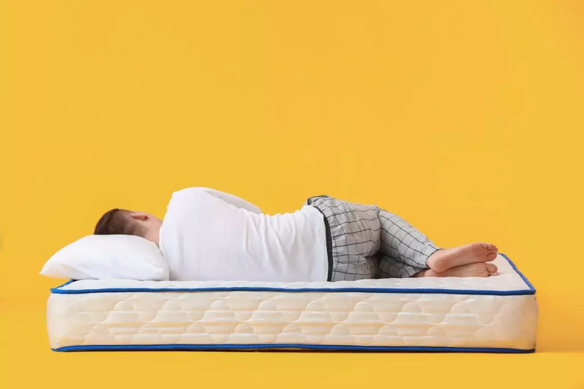 Более суток без движения: найден самый ленивый человек в мире