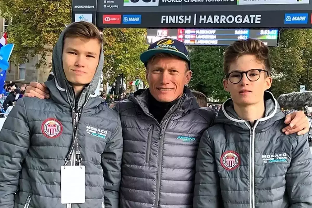 Олимпиада чемпионы Александр Винокуров ұлын басшылық қызметке тағайындады