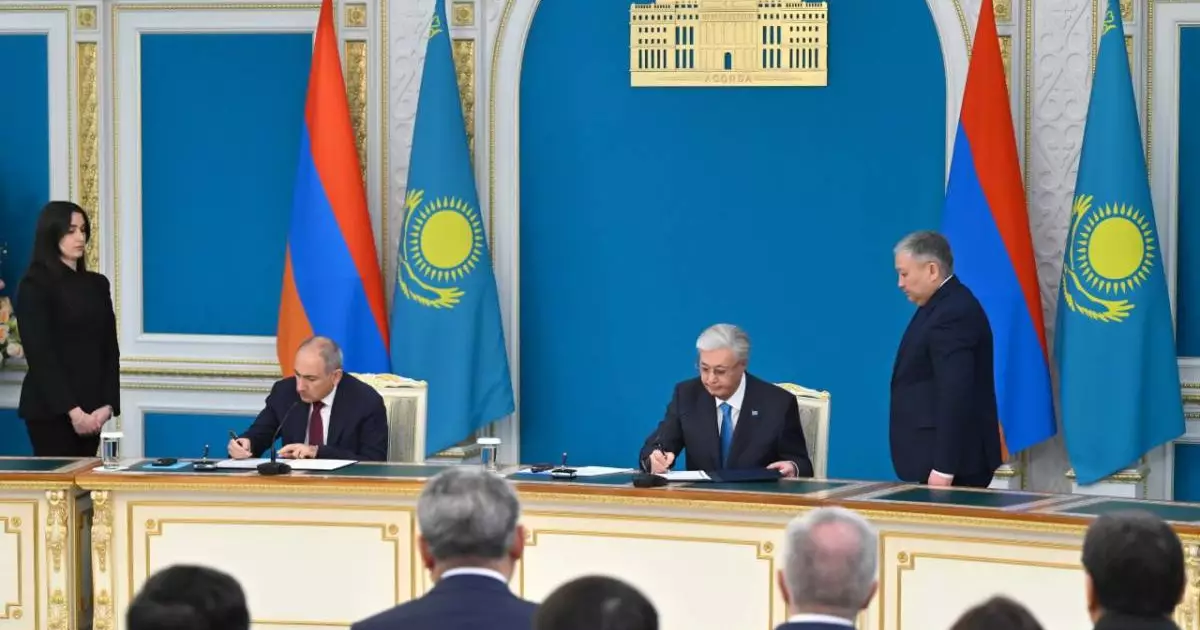  Қазақстан мен Армения жасанды интеллект және цифрландыру бойынша тәжірибе алмасады – Тоқаев 