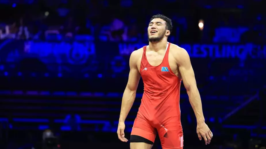 Айтмухан победил олимпийского чемпиона и вышел в финал Игр Исламской солидарности