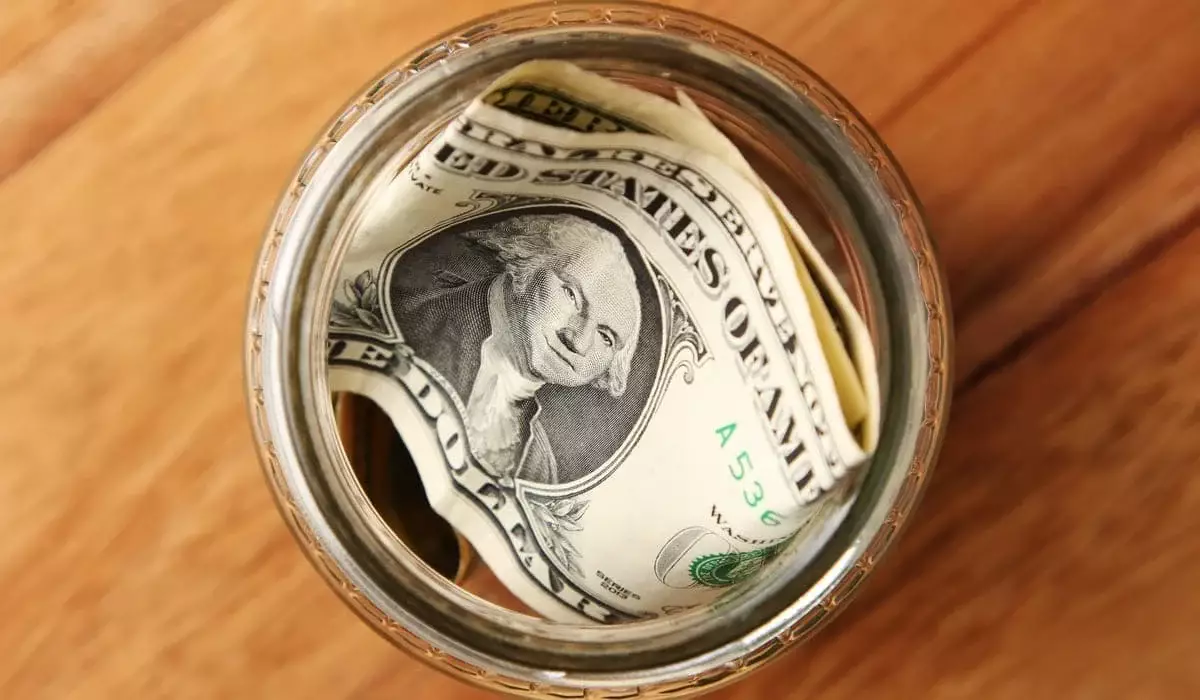 Доллар немного подорожал на KASE