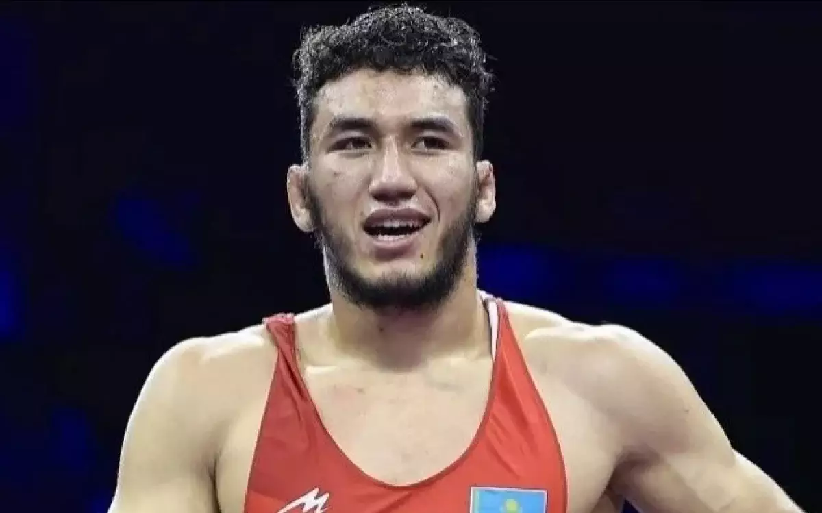 Ризабек Айтмұқан Олимпиада чемпионын жеңіп, суперсенсация жасады