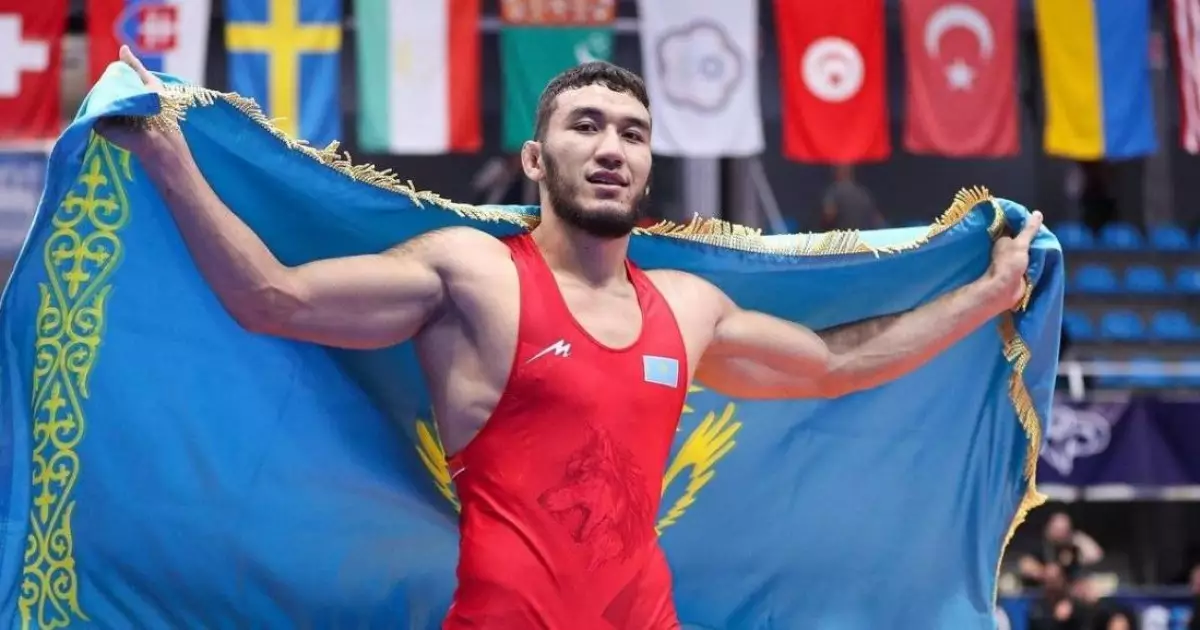  Ризабек Айтмұхан Олимпиада чемпионын ойсырата ұтып, әлемдік доданың финалына шықты 