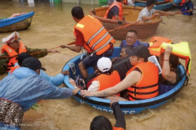 Вьетнамда көп адам опат болған су тасқыны: Тоқаев көңіл айтты