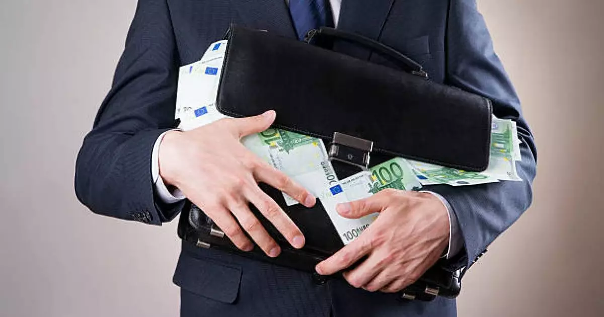  200 мың еуроны шекарадан алып өтпек болған шетел азаматы сотталды 