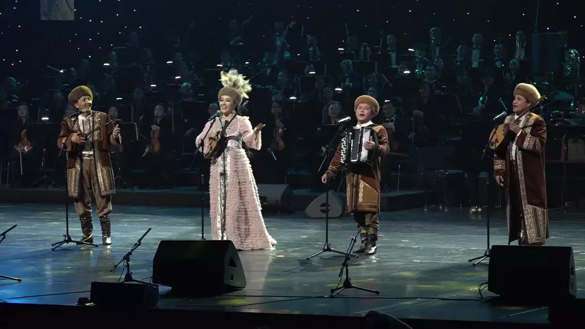 90 жылдық белес: Жамбыл атындағы Қазақ мемлекеттік академиялық филармониясы мерейтойын атап өтті