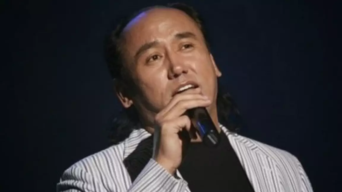 Танымал әнші Сәкен Қалымов отбасындағы сұмдық жайтты айтты