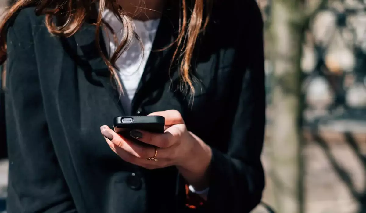 Как избежать штрафов в 2026 году: налоговый консультант в телефоне поможет казахстанцам