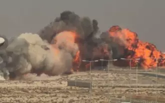 Истребительный самолет ВВС Индии разбился на авиасалоне в Дубае, пилот погиб.