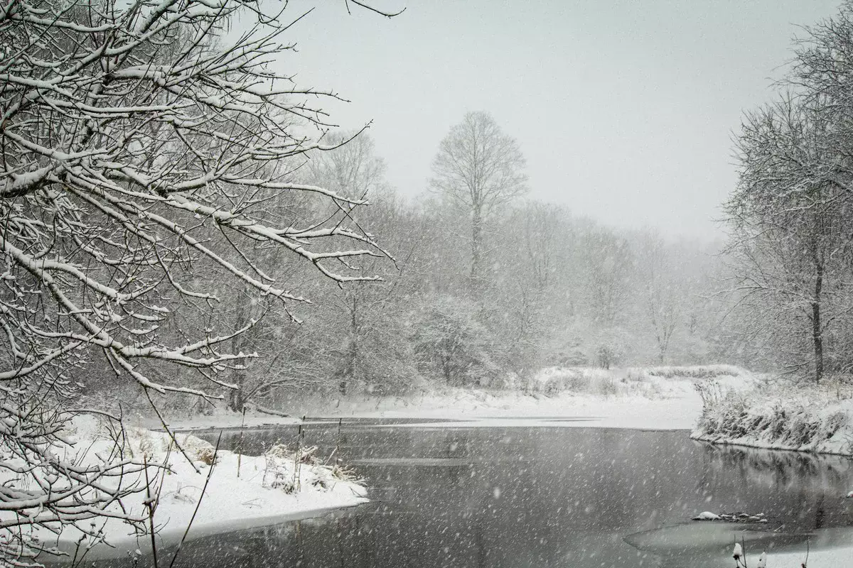 Штормовое предупреждение на 22 ноября объявили в 15 регионах Казахстана