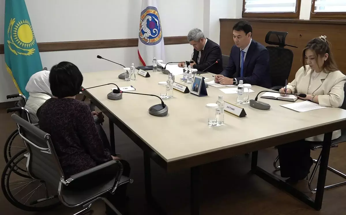 Личный прием граждан: Дархан Сатыбалды встретился с горожанами