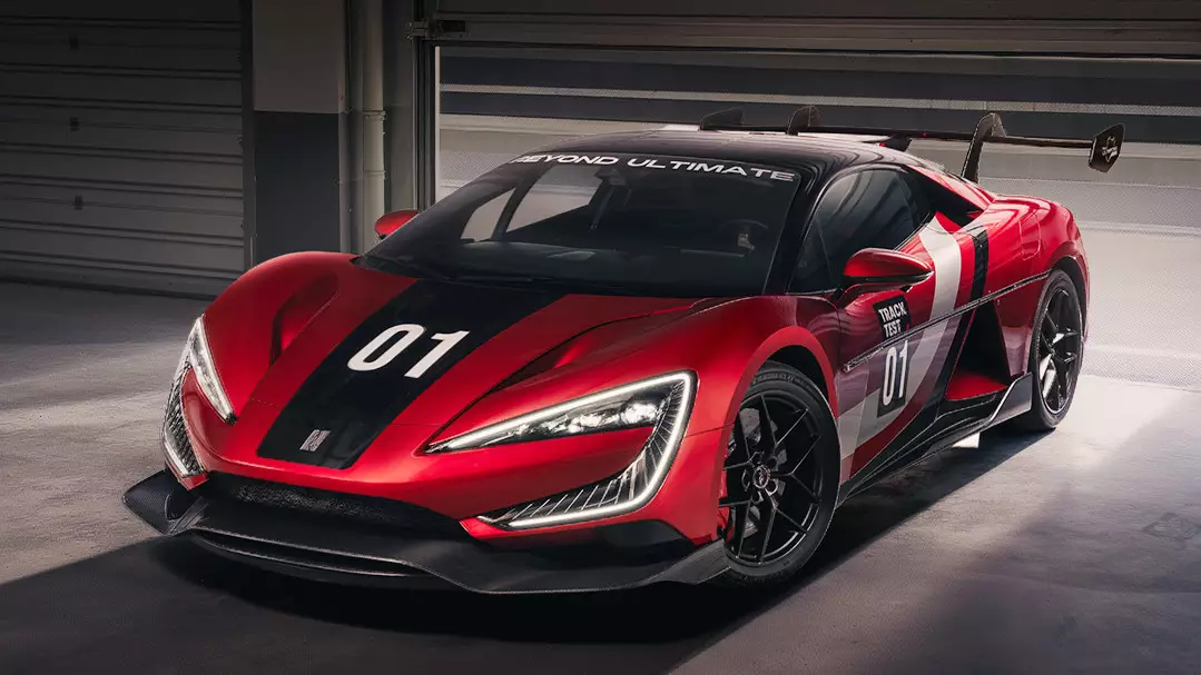 Қытайда әлемдегі ең қымбат көлік таныстырылды