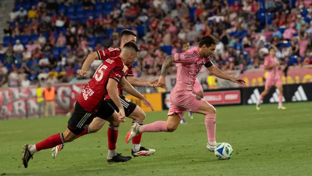 Флик высказался о возвращении Месси в "Барселону"