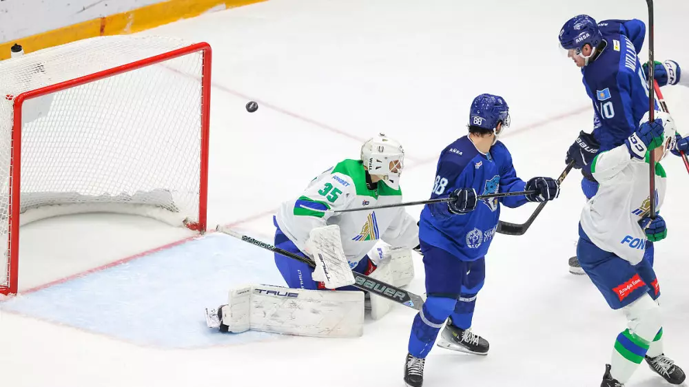 “Барыс“ одержал волевую победу в регулярном чемпионате КХЛ