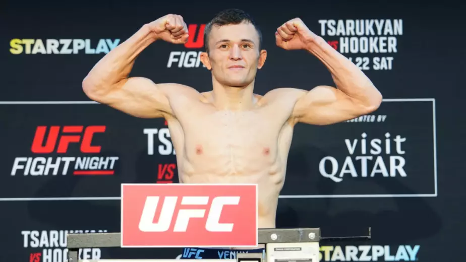 Прямая трансляция боя Алмахан - Топурия на UFC Катар