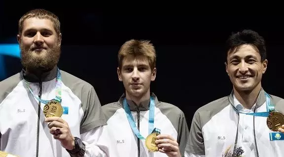 Сборная Казахстана по фехтованию завоевала «золото» на Исламских играх
