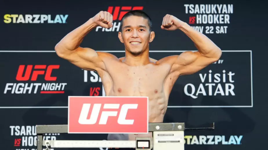 Прямая трансляция боя Асу Алмабаев - Алекс Перес на UFC Катар