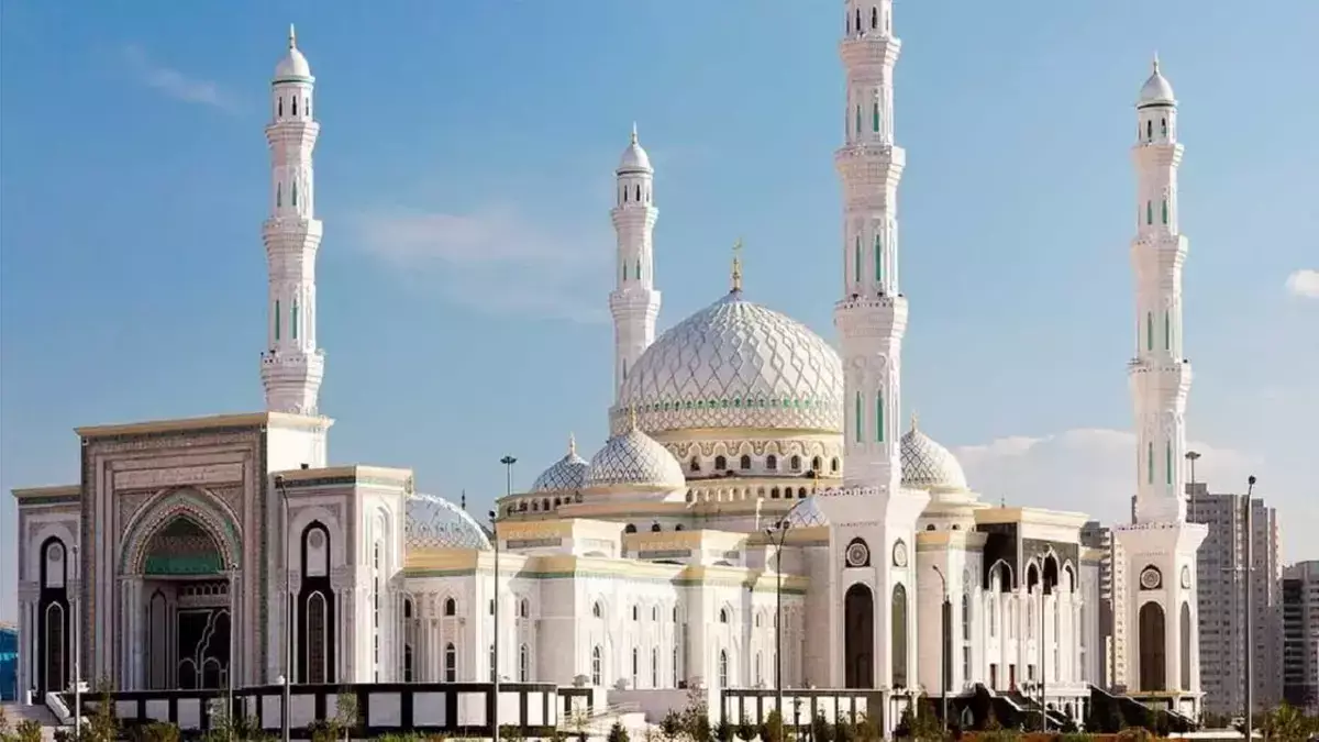 Кто и как строит мечети в Казахстане: финансирование, контроль и роль государства - новости на Lada.kz 22.11.2025