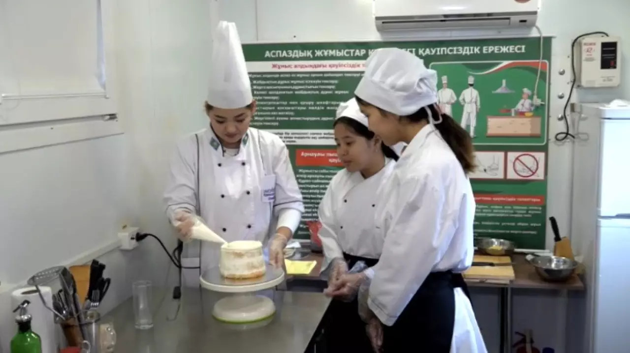 Школьники могут освоить профессию в мобильном классе