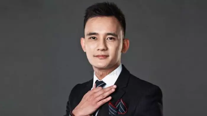 «Мұндайды күтпедік»: Әли Оқапов көз жасын тыя алмады (ВИДЕО)