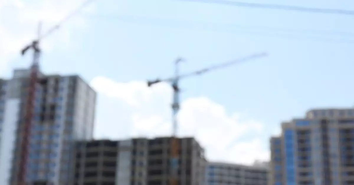  Астанада үш жұмысшы құрылыс алаңында биіктіктен құлап түсті 