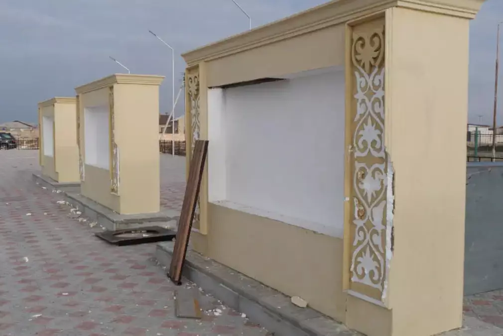 Скандал разгорелся в Мангистауской области из-за аллеи за 105 млн тенге