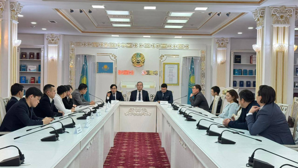 Жасанды интеллекттің әдебиетке әсері қандай?