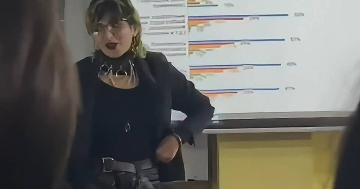  Трансгендер Арджа Турсунханпублично оскорбительно высказалась о казахстанцах 