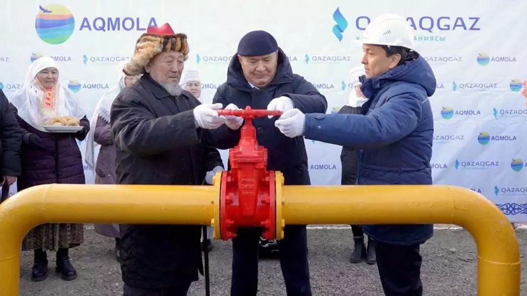 Астананың іргесіндегі ауылға көгілдір отын берілді