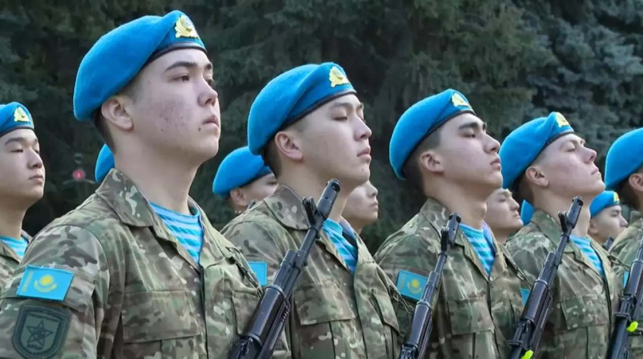 Новобранцы полка «Батыр» приняли присягу в Алматы