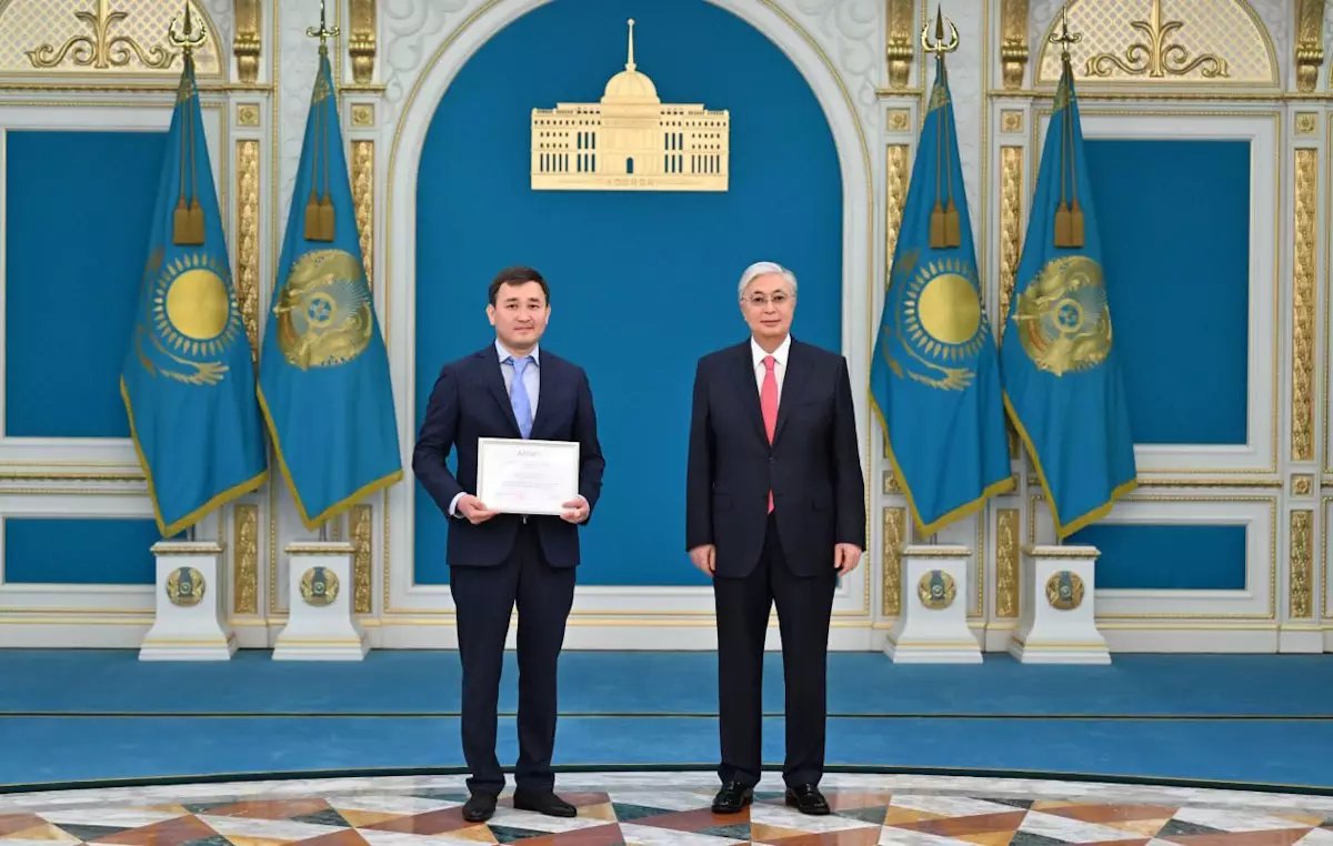 «​Многие из этих 166 семей до сих пор управляют Казахстаном»: журналист Асет Матаев обратился с открытым письмом к президенту