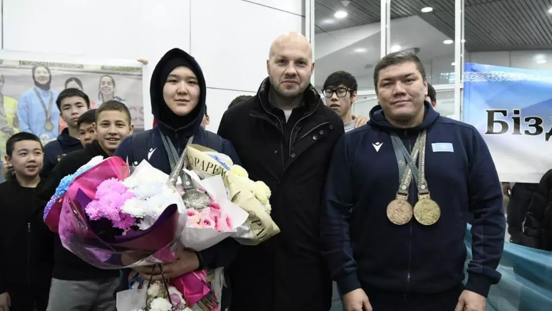 Жапонияда ел намысын қорғаған елордалық спортшылар елге оралды