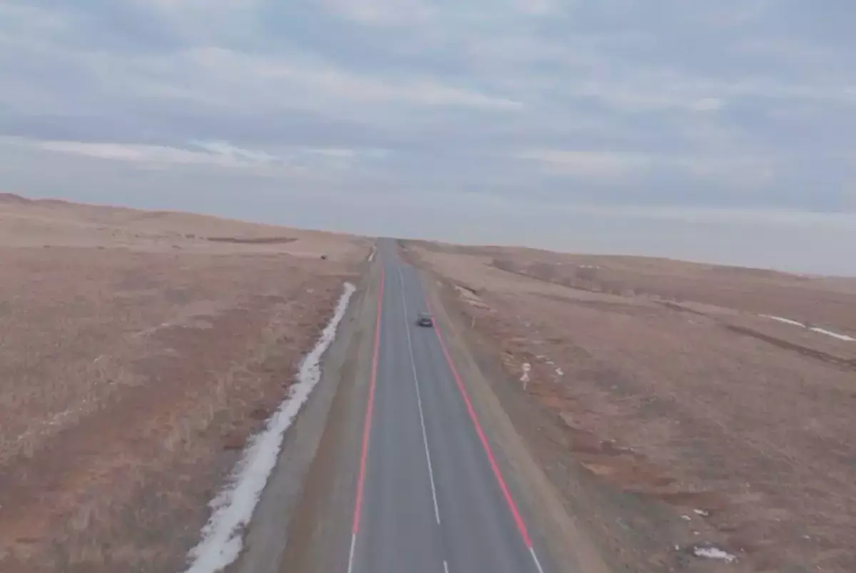 На казахстанских дорогах вводят «кровавые» линии и новые скоростные ограничения - новости на Lada.kz 22.11.2025