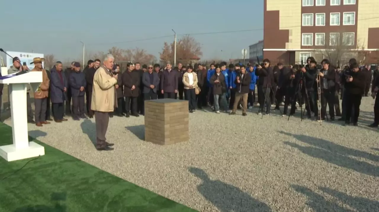 Футбольную академию строят в Таразе