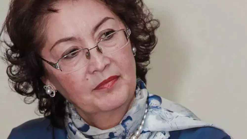 Бывшую первую леди Кыргызстана увезли на допрос по делу о массовых беспорядках