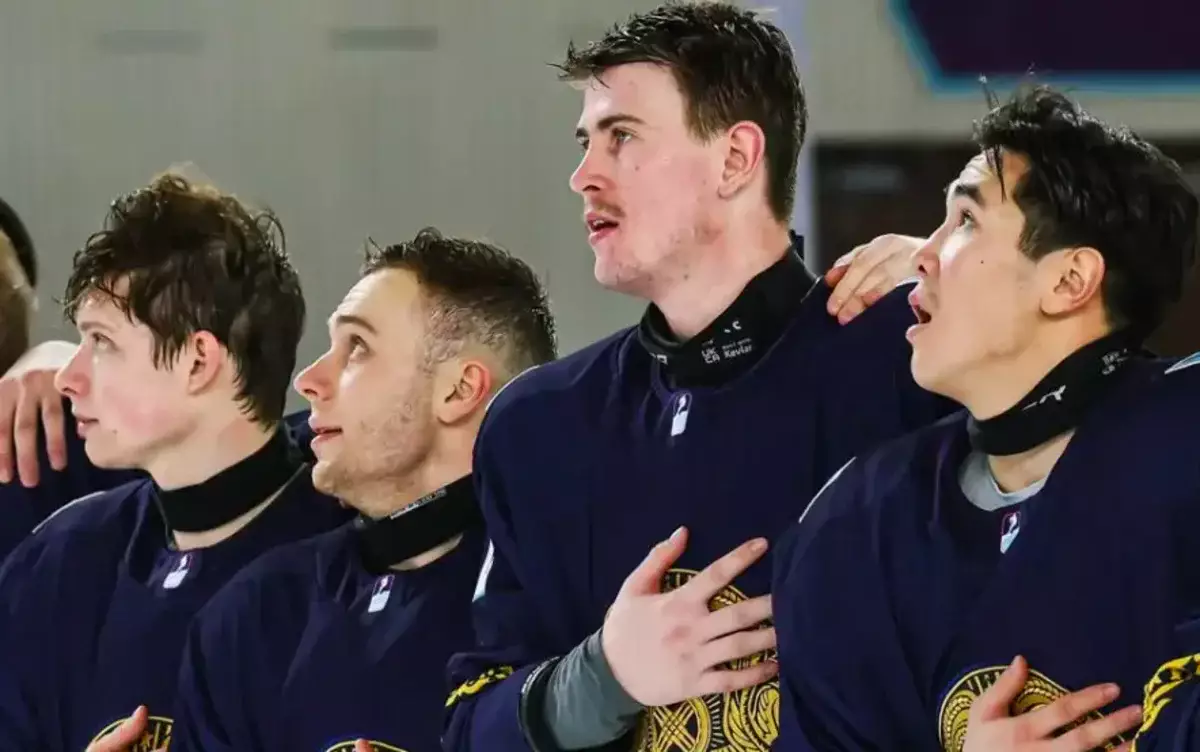 Казахстан разгромил Китай на чемпионате Азии по хоккею