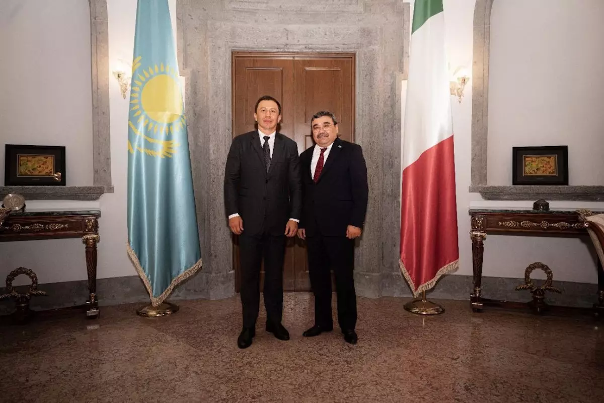 Головкин обсудил с послом участие сборной Казахстана в зимней Олимпиаде