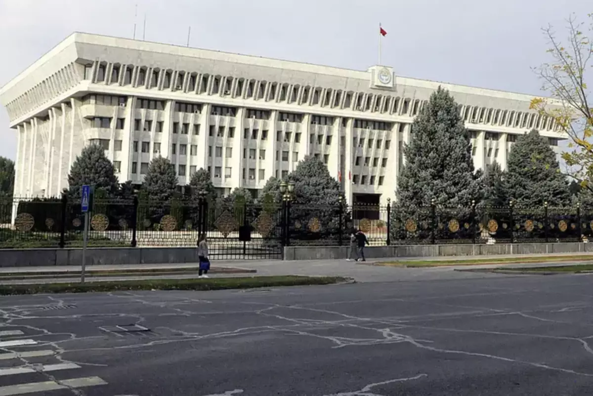 В Кыргызстане прошли обыски у оппозиционеров и задержания на фоне дела о массовых беспорядках