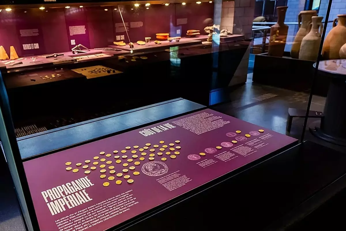 В Швейцарии грабители похитили коллекцию древних золотых монет из музея Лозанны