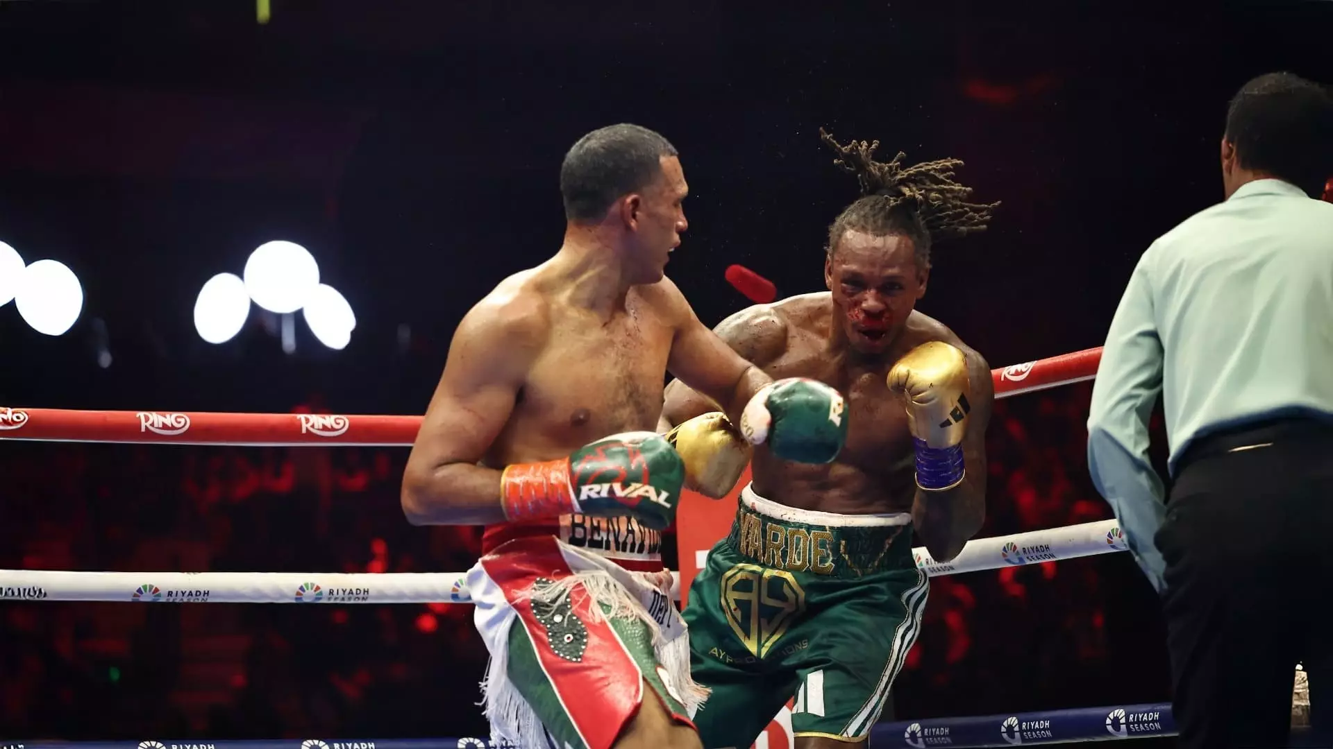 Головкиннің «шәкірті» жойқын соққылармен чемпиондық белбеуді қорғады